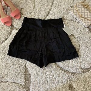 1.State High Waist Drapey Short